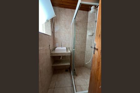 Apartamento para alugar com 60m², 2 quartos e sem vagaBanheiro