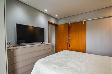 Apartamento à venda com 90m², 2 quartos e 2 vagas Apartamento à venda com 90m², 2 quartos e 2 vagasSuíte
