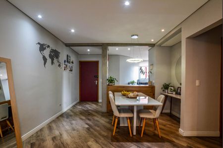 Apartamento à venda com 90m², 2 quartos e 2 vagas Apartamento à venda com 90m², 2 quartos e 2 vagasSala