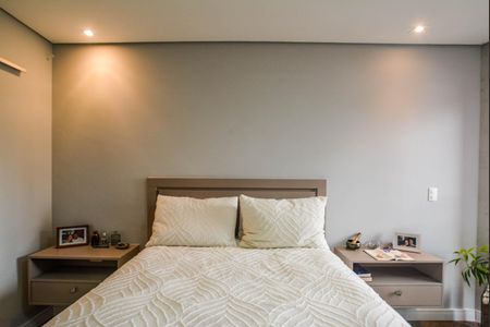 Apartamento à venda com 90m², 2 quartos e 2 vagas Apartamento à venda com 90m², 2 quartos e 2 vagasSuíte