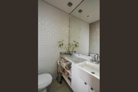 Apartamento à venda com 90m², 2 quartos e 2 vagas Apartamento à venda com 90m², 2 quartos e 2 vagasBanheiro da Suíte