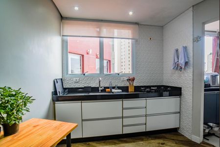 Apartamento à venda com 90m², 2 quartos e 2 vagas Apartamento à venda com 90m², 2 quartos e 2 vagasCozinha