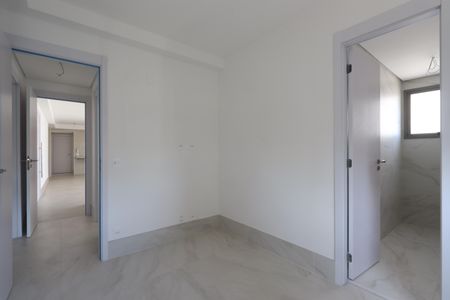 Apartamento à venda com 123m², 3 quartos e 2 vagasSuíte 2
