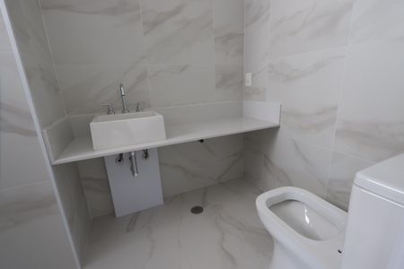 Apartamento à venda com 123m², 3 quartos e 2 vagasBanheiro da Suíte 1