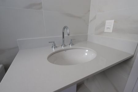 Apartamento à venda com 123m², 3 quartos e 2 vagasBanheiro da Suíte 2