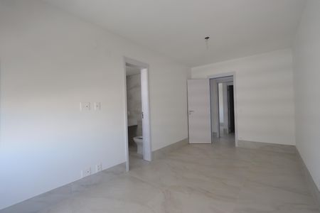 Apartamento à venda com 123m², 3 quartos e 2 vagasSuíte 1