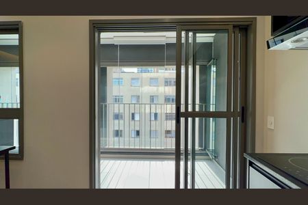 Varanda de kitnet/studio para alugar com 1 quarto, 31m² em Cerqueira César, São Paulo