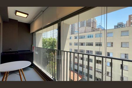 Varanda de kitnet/studio para alugar com 1 quarto, 31m² em Cerqueira César, São Paulo
