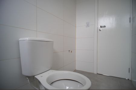 Casa à venda com 75m², 3 quartos e 2 vagasBanheiro Social