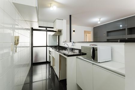 Apartamento à venda com 61m², 2 quartos e 1 vaga Apartamento à venda com 61m², 2 quartos e 1 vagaCozinha