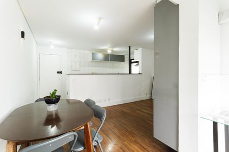 Apartamento à venda com 61m², 2 quartos e 1 vaga Apartamento à venda com 61m², 2 quartos e 1 vagaSala