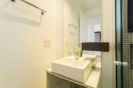 Apartamento à venda com 61m², 2 quartos e 1 vaga Apartamento à venda com 61m², 2 quartos e 1 vagaBanheiro Social