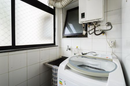 Apartamento à venda com 61m², 2 quartos e 1 vaga Apartamento à venda com 61m², 2 quartos e 1 vagaÁrea de Serviço