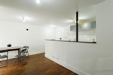 Apartamento à venda com 61m², 2 quartos e 1 vaga Apartamento à venda com 61m², 2 quartos e 1 vagaSala