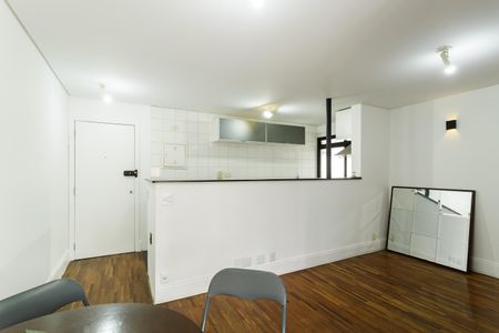 Apartamento à venda com 61m², 2 quartos e 1 vaga Apartamento à venda com 61m², 2 quartos e 1 vagaSala