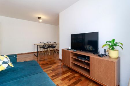 Apartamento à venda com 70m², 2 quartos e 1 vaga Apartamento à venda com 70m², 2 quartos e 1 vagaSala
