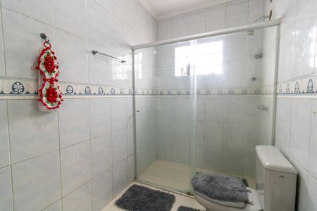 Casa à venda com 223m², 4 quartos e 3 vagas Casa à venda com 223m², 4 quartos e 3 vagasBanheiro Social