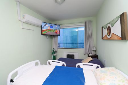 Casa à venda com 450m², 5 quartos e 4 vagasSuíte 2