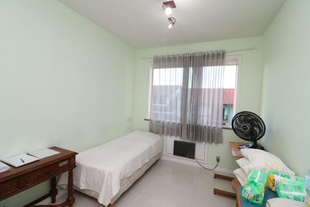 Casa à venda com 450m², 5 quartos e 4 vagasSemi Suíte 2