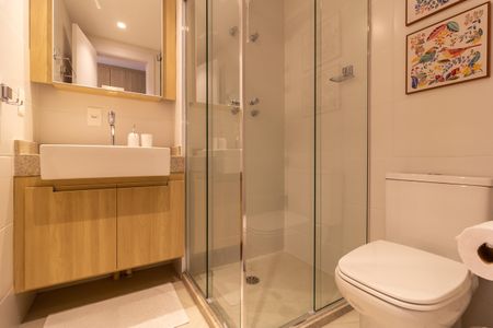 Banheiro Social de kitnet/studio à venda com 1 quarto, 26m² em Jardim Paulista, São Paulo