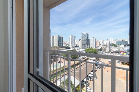 Sacada da Sala de apartamento para alugar com 1 quarto, 28m² em Parque Industrial Tomas Edson, São Paulo