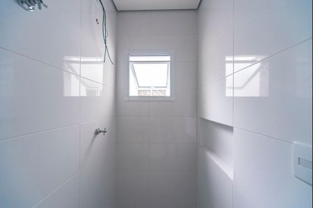 Apartamento à venda com 92m², 2 quartos e 1 vaga Apartamento à venda com 92m², 2 quartos e 1 vagaBanheiro