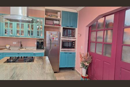 Casa à venda com 250m², 4 quartos e 6 vagas Casa à venda com 250m², 4 quartos e 6 vagasFoto 08