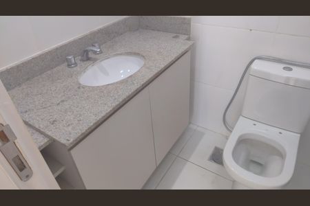 Apartamento para alugar com 86m², 3 quartos e 1 vaga Apartamento para alugar com 86m², 3 quartos e 1 vagaBanheiro da Suíte