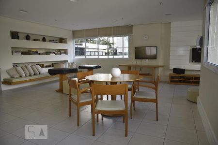 Apartamento para alugar com 86m², 3 quartos e 1 vaga Apartamento para alugar com 86m², 3 quartos e 1 vagaÁrea comum - Salão de festas