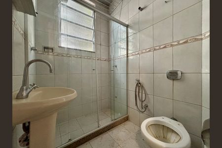 Studio à venda com 22m², 1 quarto e sem vaga Studio à venda com 22m², 1 quarto e sem vagaBanheiro social