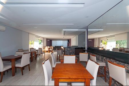 Apartamento à venda com 49m², 2 quartos e 1 vaga Apartamento à venda com 49m², 2 quartos e 1 vagaÁrea Comum - Salão de Festas