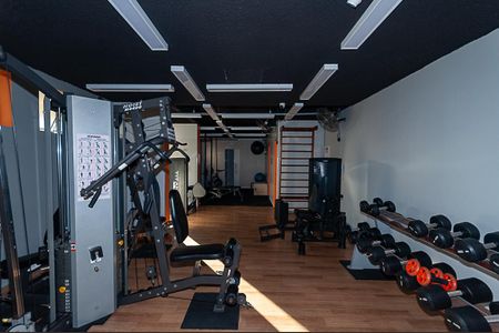 Apartamento à venda com 49m², 2 quartos e 1 vaga Apartamento à venda com 49m², 2 quartos e 1 vagaÁrea Comum - Academia