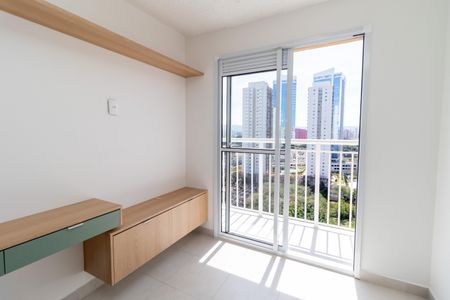 Sala de apartamento para alugar com 1 quarto, 28m² em Parque Industrial Tomas Edson, São Paulo
