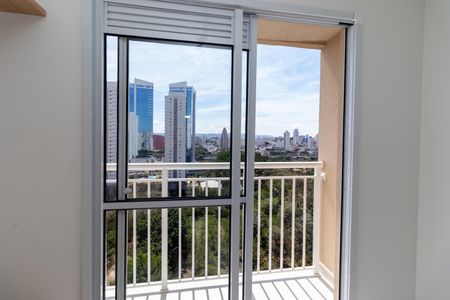 Sacada da Sala de apartamento para alugar com 1 quarto, 28m² em Parque Industrial Tomas Edson, São Paulo