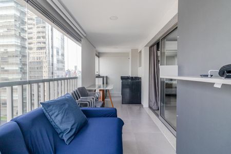 Varanda de kitnet/studio à venda com 1 quarto, 44m² em Pinheiros, São Paulo