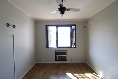 Casa à venda com 270m², 5 quartos e 4 vagasSuíte 2