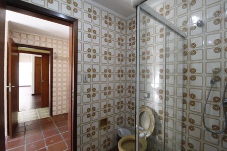 Casa à venda com 270m², 5 quartos e 4 vagasBanheiro de Serviço