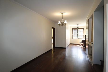 Casa à venda com 270m², 5 quartos e 4 vagasSala 1