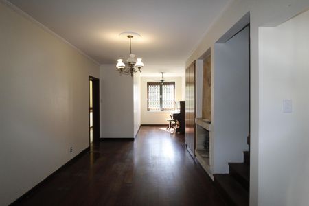 Casa à venda com 270m², 5 quartos e 4 vagasSala 1