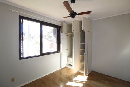 Casa à venda com 270m², 5 quartos e 4 vagasQuarto 3