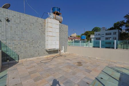 Apartamento à venda com 220m², 4 quartos e 2 vagas Apartamento à venda com 220m², 4 quartos e 2 vagasCobertura