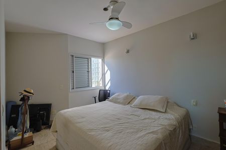 Apartamento à venda com 220m², 4 quartos e 2 vagas Apartamento à venda com 220m², 4 quartos e 2 vagasSuíte 2