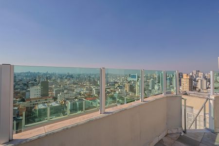 Apartamento à venda com 220m², 4 quartos e 2 vagas Apartamento à venda com 220m², 4 quartos e 2 vagasCobertura