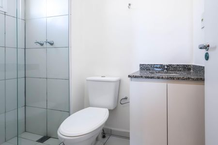 Apartamento à venda com 61m², 2 quartos e 1 vaga Apartamento à venda com 61m², 2 quartos e 1 vagaBanheiro da Suíte