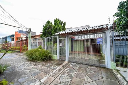 Casa à venda com 240m², 3 quartos e 2 vagasFachada