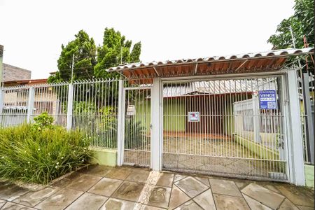 Casa à venda com 240m², 3 quartos e 2 vagasFachada