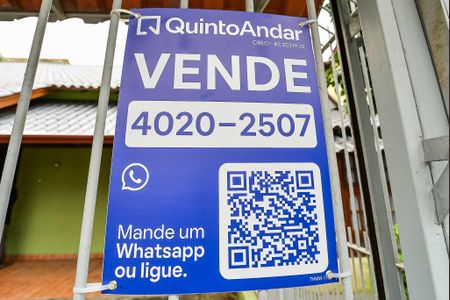 Casa à venda com 240m², 3 quartos e 2 vagasPlaquinha