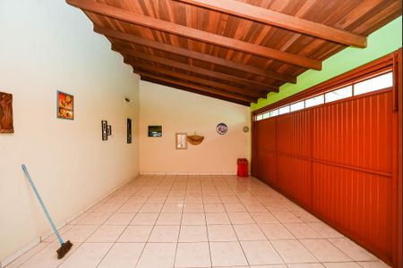 Casa à venda com 240m², 3 quartos e 2 vagasGaragem
