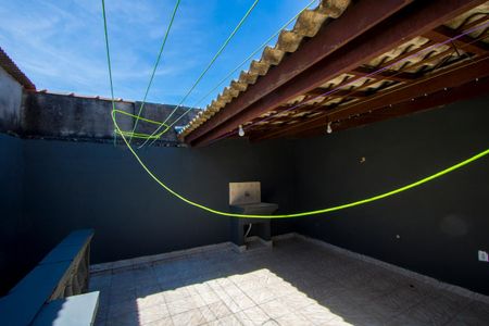 Casa à venda com 162m², 3 quartos e 2 vagas Casa à venda com 162m², 3 quartos e 2 vagasÁrea de serviço