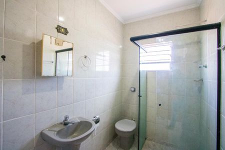 Casa à venda com 162m², 3 quartos e 2 vagas Casa à venda com 162m², 3 quartos e 2 vagasBanheiro da Suíte